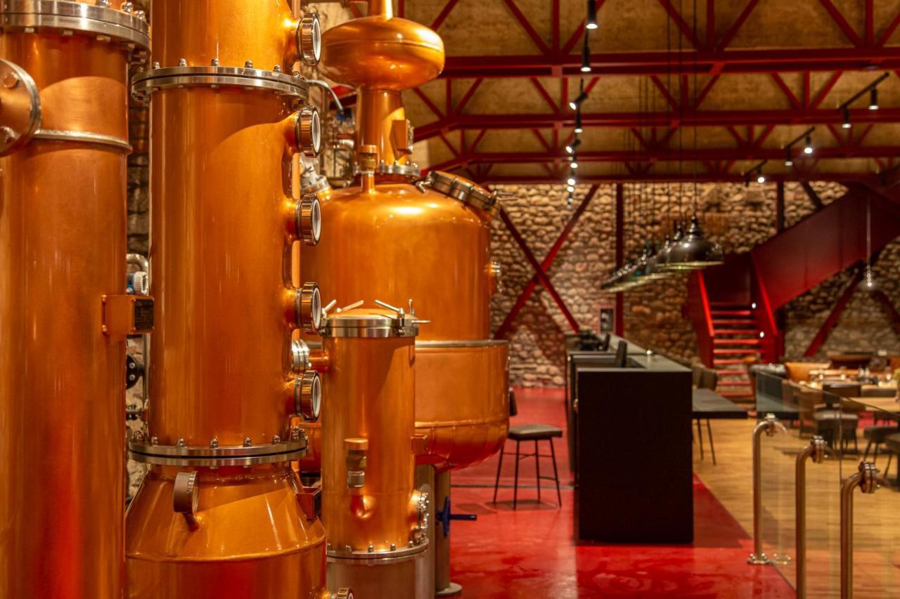 Melesin Distillery Leskovik ภายนอก รูปภาพ