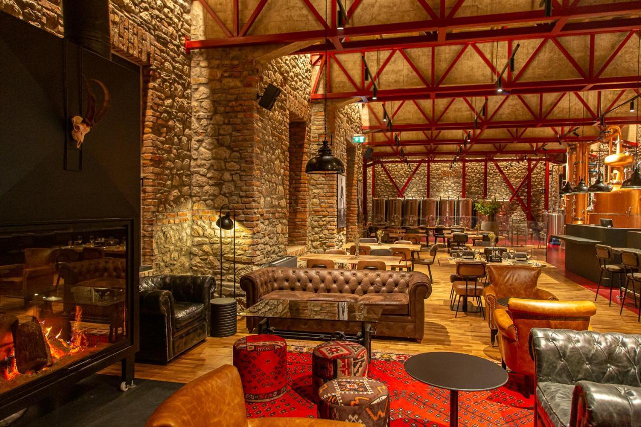 Melesin Distillery Leskovik ภายนอก รูปภาพ