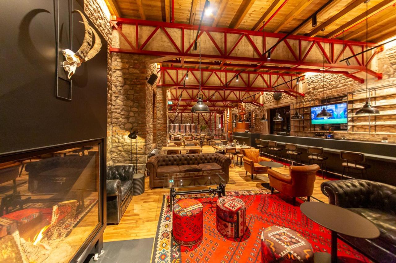 Melesin Distillery Leskovik ภายนอก รูปภาพ