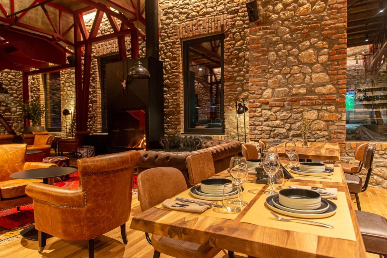 Melesin Distillery Leskovik ภายนอก รูปภาพ
