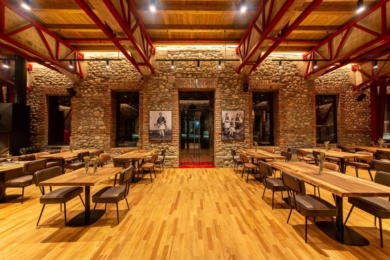 Melesin Distillery Leskovik ภายนอก รูปภาพ