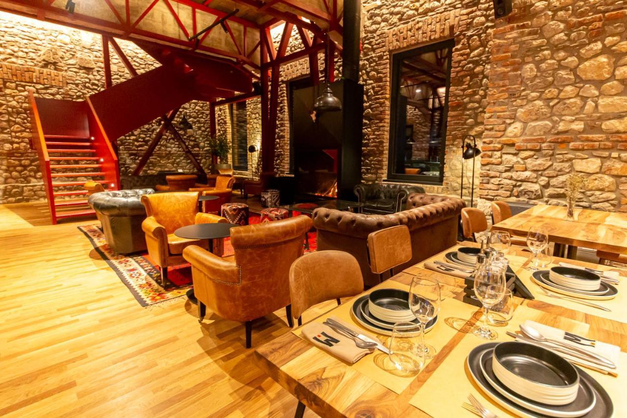 Melesin Distillery Leskovik ภายนอก รูปภาพ