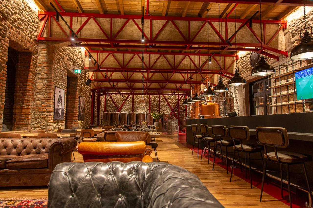 Melesin Distillery Leskovik ภายนอก รูปภาพ
