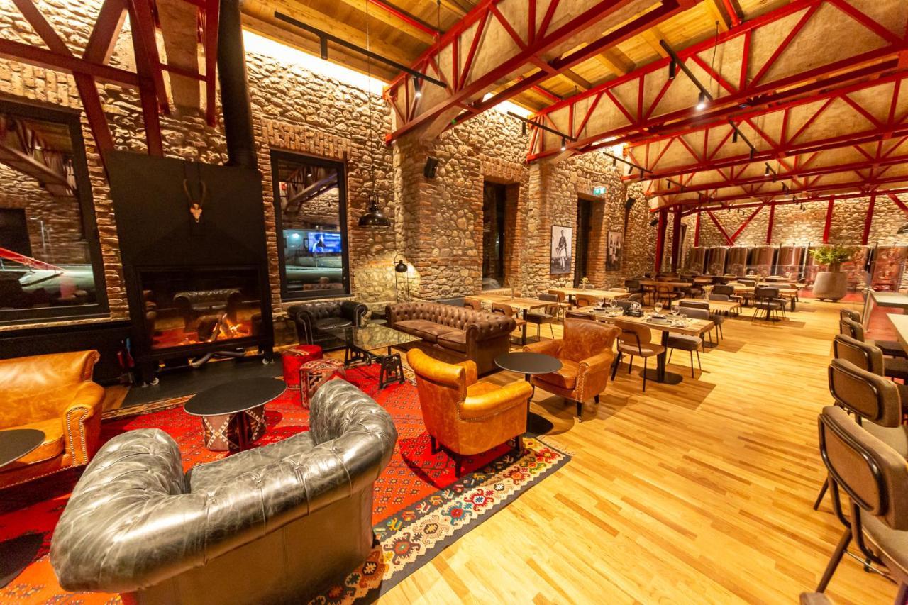 Melesin Distillery Leskovik ภายนอก รูปภาพ